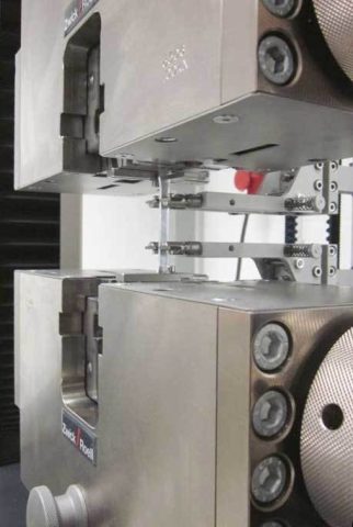 2014 0108 Heggemann Zwick Zugprüfmaschine Seite 2 Bild 0003